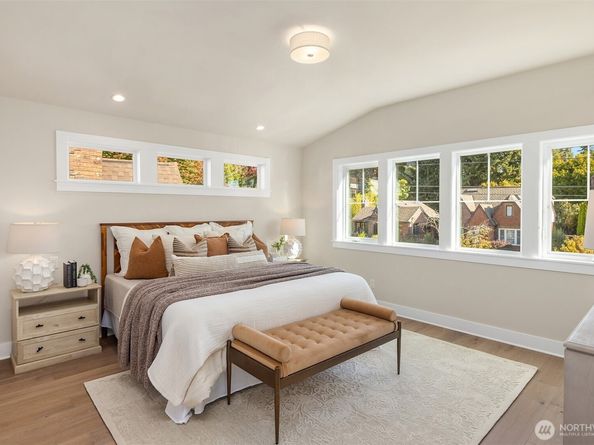 7721 Sunnyside Avenue N, Seattle WA 98103