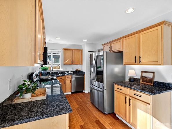 18628 10th Avenue SE, Bothell WA 98012