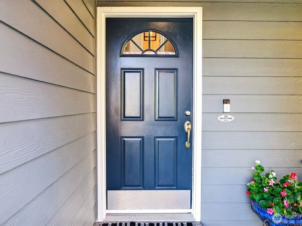 18628 10th Avenue SE, Bothell WA 98012