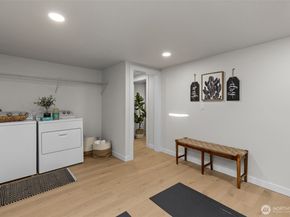 3901 151st Avenue SE, Bellevue WA 98006