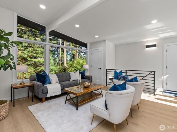 3901 151st Avenue SE, Bellevue WA 98006