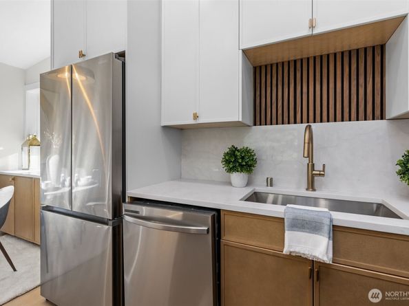 3901 151st Avenue SE, Bellevue WA 98006