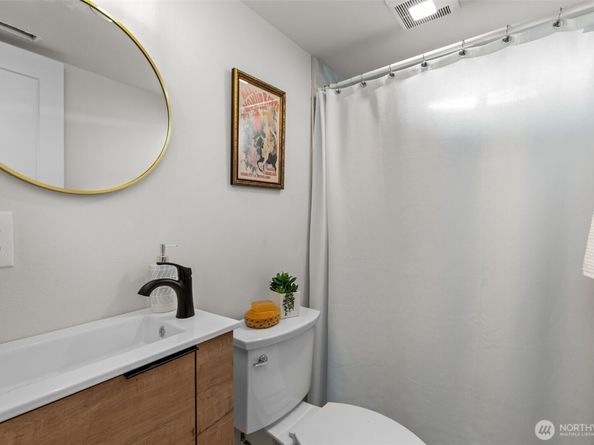 3901 151st Avenue SE, Bellevue WA 98006