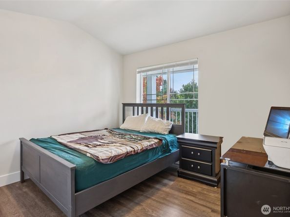 2009 196th Street SE E302, Bothell WA 98012