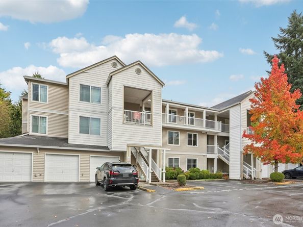 2009 196th Street SE E302, Bothell WA 98012