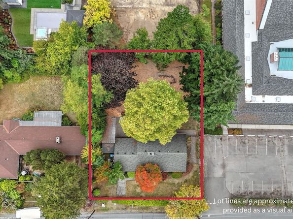 4025 86th Avenue SE, Mercer Island WA 98040