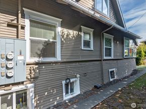 5619 16th Avenue NE, Seattle WA 98105