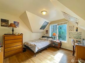 5619 16th Avenue NE, Seattle WA 98105