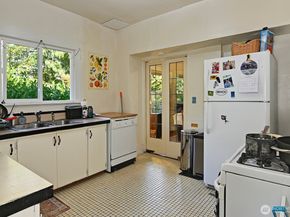 5619 16th Avenue NE, Seattle WA 98105