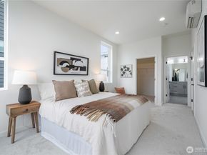 943 NW 56th Street, Seattle WA 98107