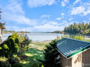 1340 Shorewood Drive, Bremerton WA 98312