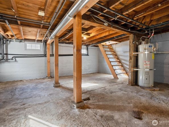1340 Shorewood Drive, Bremerton WA 98312