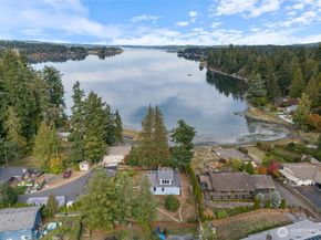 1340 Shorewood Drive, Bremerton WA 98312