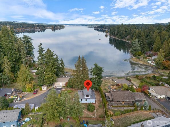 1340 Shorewood Drive, Bremerton WA 98312