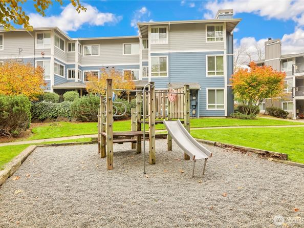 3906 243rd Place SE P202, Bothell WA 98021