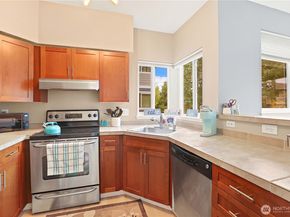 3906 243rd Place SE P202, Bothell WA 98021