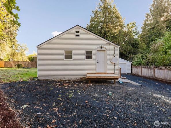 720 S Charleston Avenue, Bremerton WA 98312