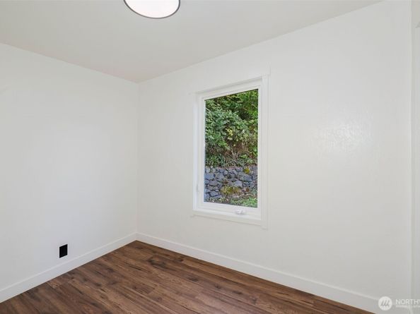720 S Charleston Avenue, Bremerton WA 98312