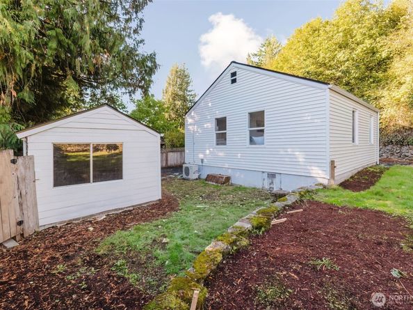 720 S Charleston Avenue, Bremerton WA 98312
