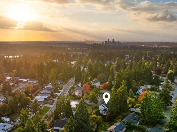 80 159th Place NE, Bellevue WA 98008