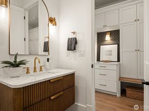 80 159th Place NE, Bellevue WA 98008