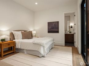 80 159th Place NE, Bellevue WA 98008