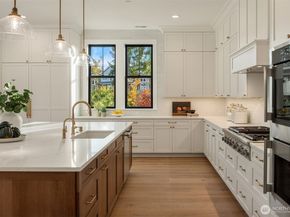 80 159th Place NE, Bellevue WA 98008