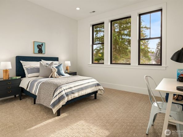 80 159th Place NE, Bellevue WA 98008