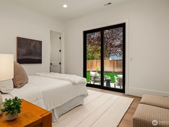 80 159th Place NE, Bellevue WA 98008
