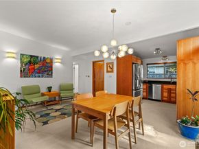 14405 SE 14th St, Bellevue WA 98007