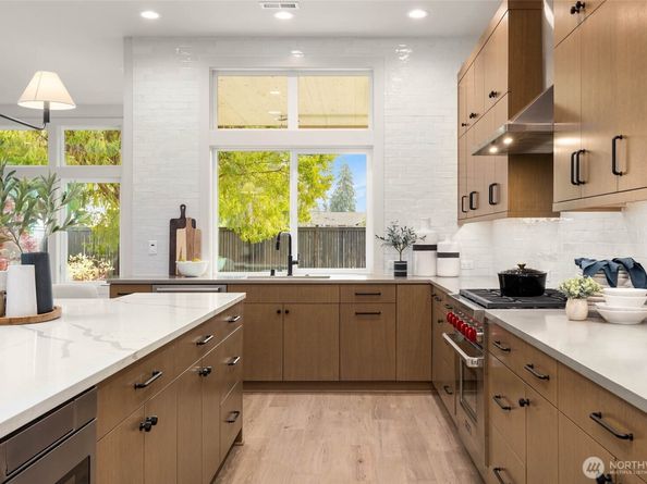 13113 NE 104th Street, Kirkland WA 98033