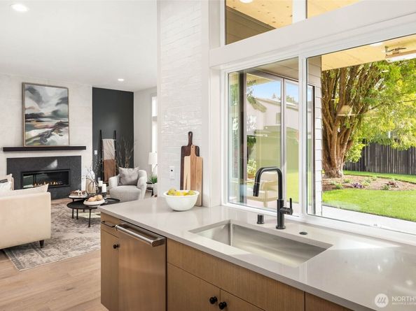 13113 NE 104th Street, Kirkland WA 98033