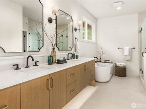 13113 NE 104th Street, Kirkland WA 98033