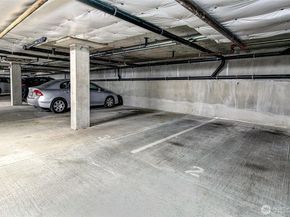 530 4th Avenue W 502, Seattle WA 98119