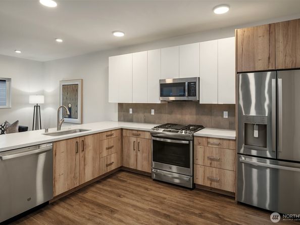12038 33rd Avenue NE, Seattle WA 98125