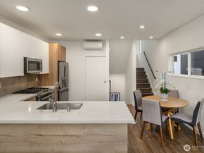 12038 33rd Avenue NE, Seattle WA 98125