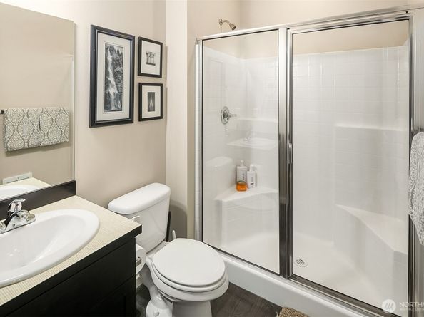 9714 11th Avenue SW, Seattle WA 98106