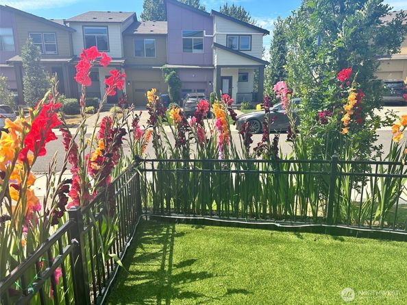 9714 11th Avenue SW, Seattle WA 98106