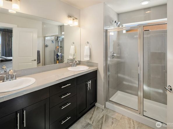 9714 11th Avenue SW, Seattle WA 98106