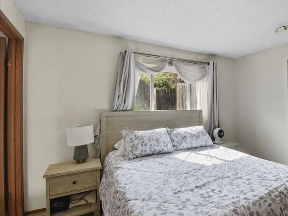 13633 42nd Avenue S, Tukwila WA 98168