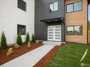 1429 S 259th Street, Des Moines WA 98198