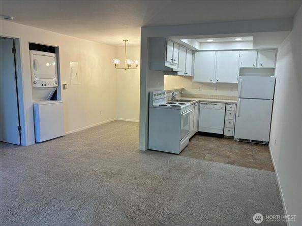 21301 52nd Avenue W B111, Mountlake Terrace WA 98043