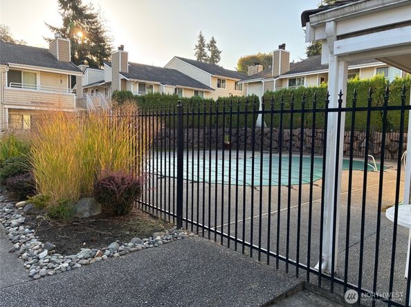 21301 52nd Avenue W B111, Mountlake Terrace WA 98043