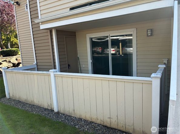 21301 52nd Avenue W B111, Mountlake Terrace WA 98043
