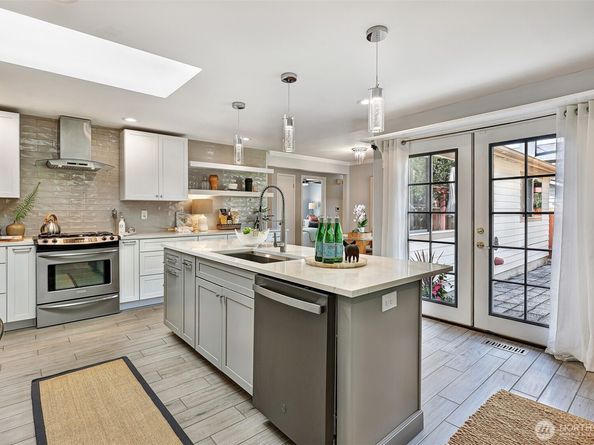 10442 NE 142nd Street, Kirkland WA 98034