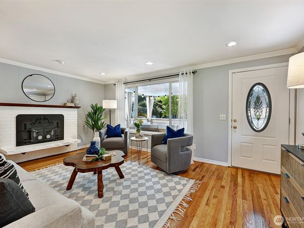 10442 NE 142nd Street, Kirkland WA 98034