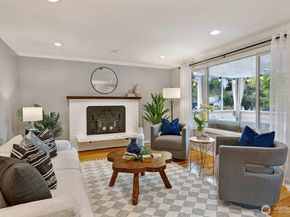 10442 NE 142nd Street, Kirkland WA 98034
