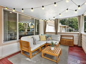 10442 NE 142nd Street, Kirkland WA 98034