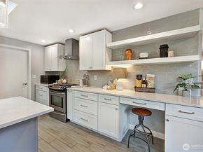 10442 NE 142nd Street, Kirkland WA 98034