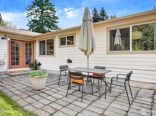 10442 NE 142nd Street, Kirkland WA 98034